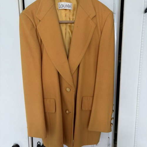 Laurel mustard jacket like new, size XXXL