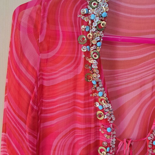 Women's caftan new, fuchsia-pink muslin with sequins and stones