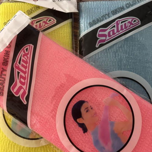 Body exfoliating sponge new, available in pink and yellow