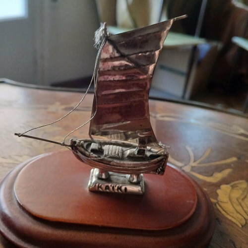 Silver decorative boat like new on wooden base 925