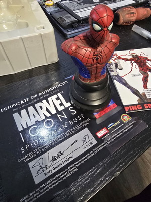 Marvel Icons Spider-Man προτομή μεταχειρισμένη από Diamond Select