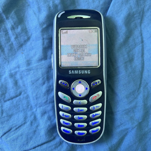 Nokia Samsung Sony Ericsson phones lot used with issues