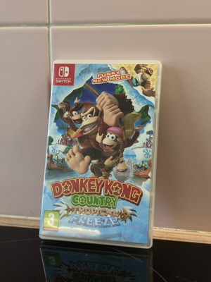 Donkey Kong Country Tropical Freeze игра за Nintendo Switch като нова