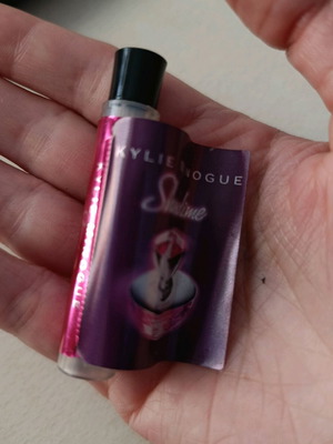 Kylie Minogue Showtime Eau de Toilette tester 1 ml μεταχειρισμένο