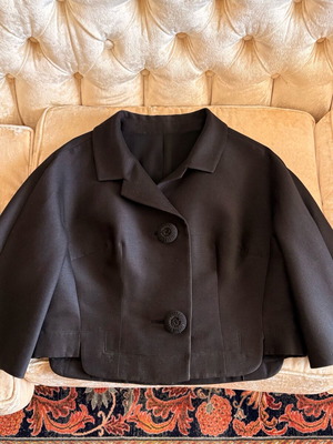 Black vintage cropped jacket women like new