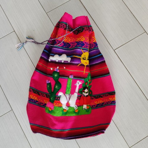 Vintage backpack with 3D logo like new, pink and purple