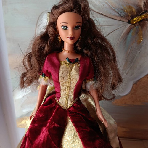 Disney Belle Holiday Princess Edition doll