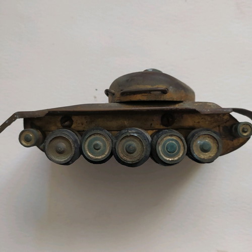 Bronze tank used, old and heavy with wear