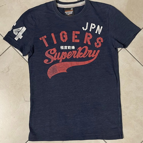 Superdry Tigers JPN Champion Sport T-Shirt size XS, like new