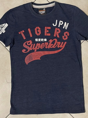 Superdry Tigers JPN Champion Sport T-Shirt size XS, like new