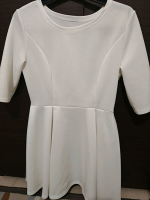 White mini dress like new with 3/4 sleeves