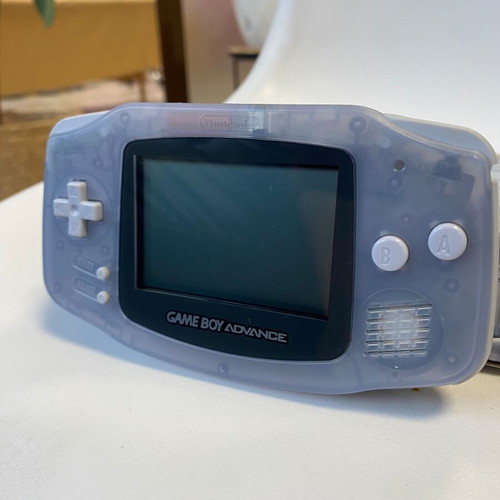 Gameboy Advance Clear Glacier σαν καινούργιο με 2 αυθεντικά παιχνίδια και κουτιά