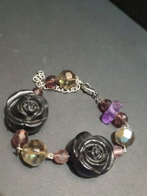 Handmade bracelet new with flowers and stones black and silver