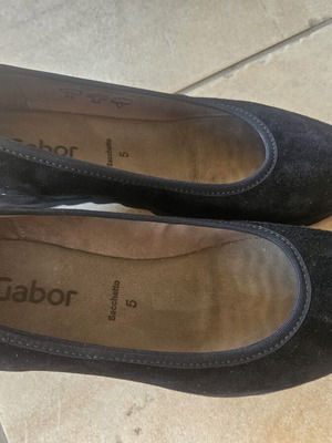 Gabor ballet flats like new, black, size 38, suede