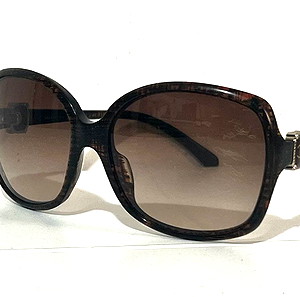 Chanel oversized sunglasses