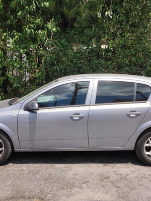 Opel Astra 1.4L 2006 used, manual, silver, 191,500 km