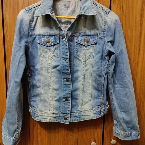 Denim jacket like new, size M, blue