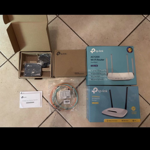 TP-Link Archer C50 AC1200 Dual Band Wi-Fi Router and TL-WR841N 300Mbps Wireless N Router, like new
