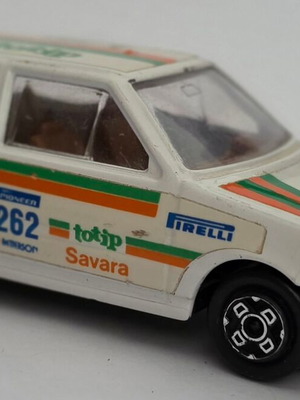 Burago Fiat Uno 262 Totip Racing 1:43 diecast car