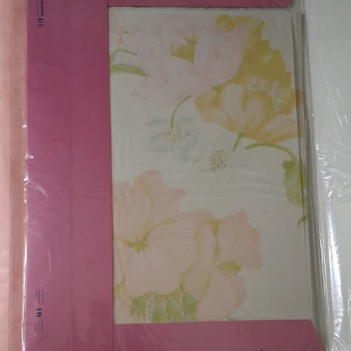 Golden folder with one sheet each