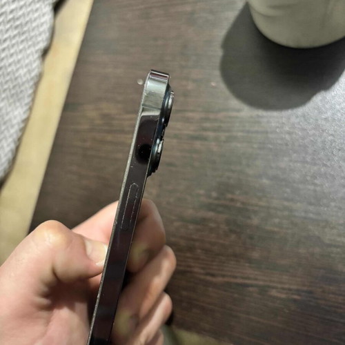 Iphone 13 Pro like new with Mobilfox case and charger, 256GB