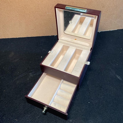 Jewelry box used, old for watches and rings