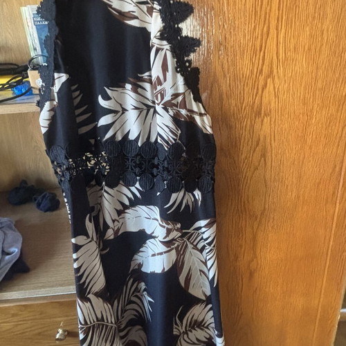 Dress like new, size L, black and beige