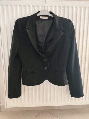 Caramella women's black jacket size medium like new