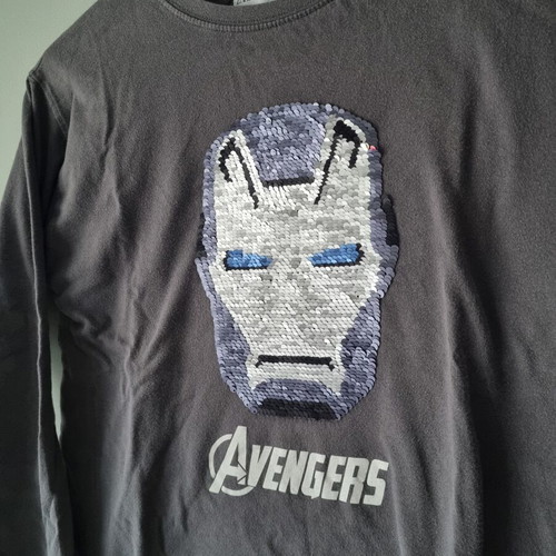 Marvel Avengers Zara shirt like new with color-changing sequins