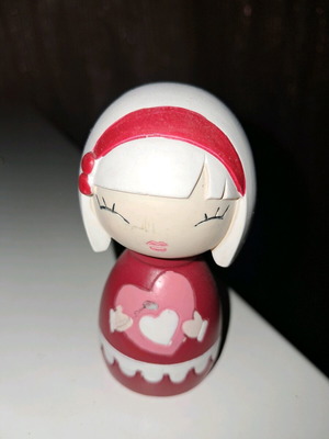Momiji Sister 2008 used with wear