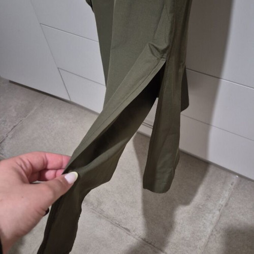 Khaki dress size 40 new with side slits, midi length