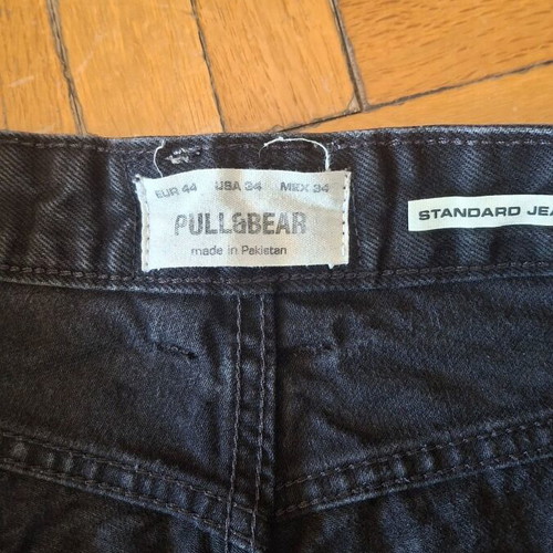 Pull & Bear black straight jeans, size 44