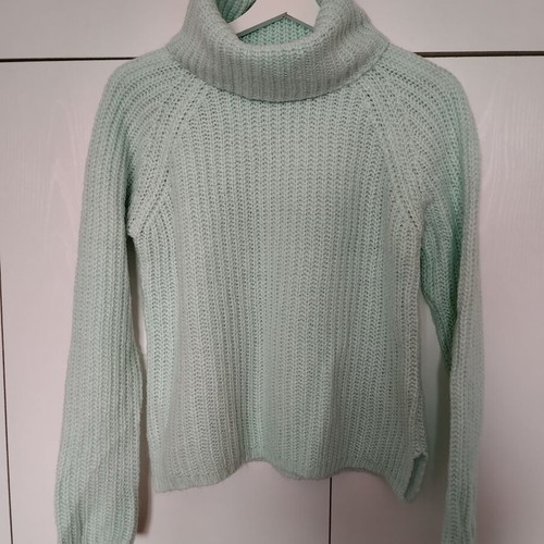 Gina Tricot turtleneck sweater turquoise like new, small medium