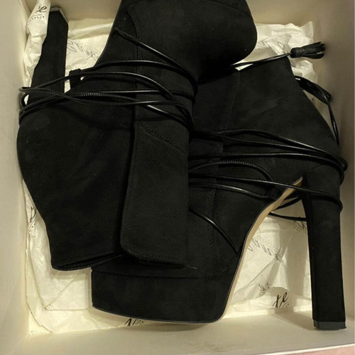 Sante black ankle boots like new, size 38