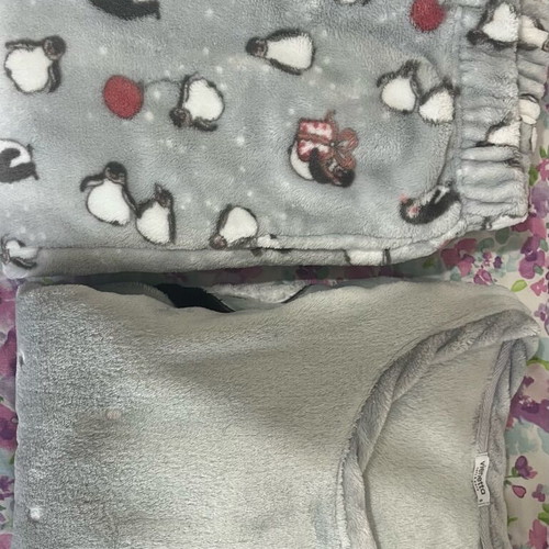 Vienetta Secret fleece pajama set gray, new, size S with penguin design