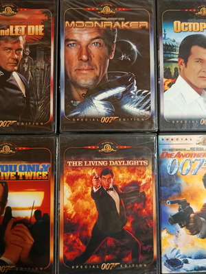 James Bond DVD movie series like new, 12 pieces, action with subtitles