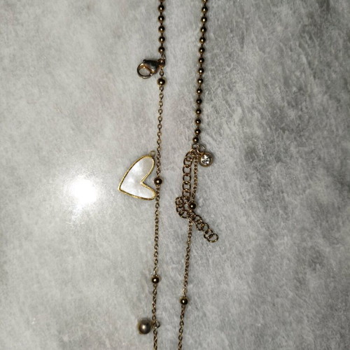 Anklet with heart in iridescent white color, stainless steel