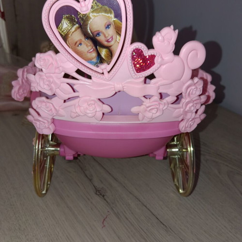 Barbie Rapunzel carriage with missing accessories
