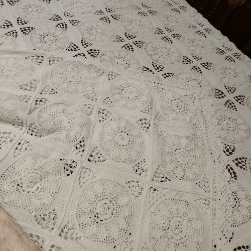 Knitted handmade blanket 160 * 210 like new