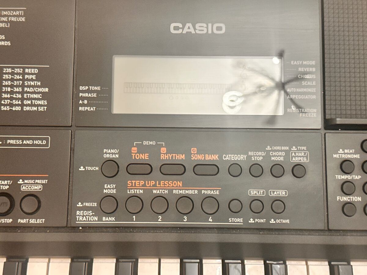 Casio CT-X700 electric keyboard like new - € 150,00 - Vendora.cy