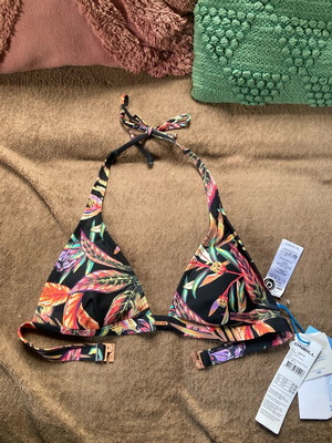 O’Neil Bikini Top καινούργιο, μέγεθος S, μαύρο πολύχρωμο