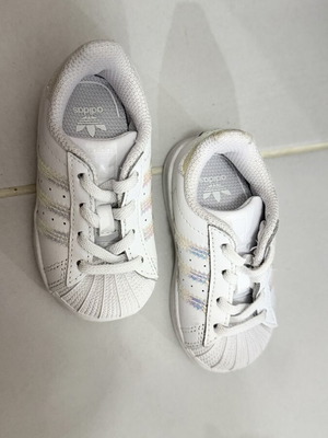 Adidas παιδικά παπούτσια σαν καινούργια για μωρό