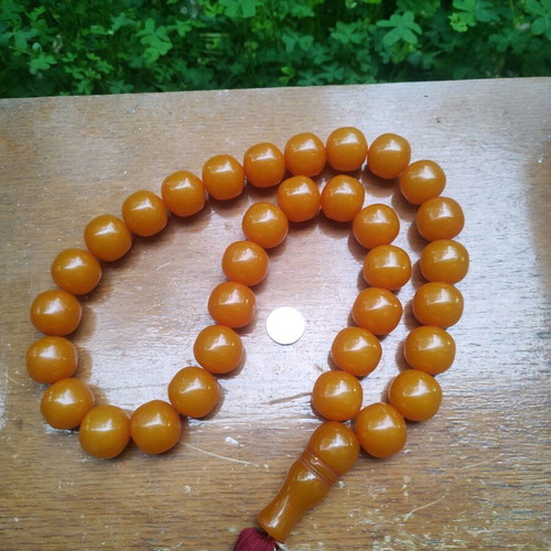 Worry beads used, large heavy bakelite paste komboloi