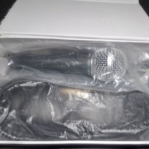 Audio Master SM58 dynamic microphone with cable and box like new