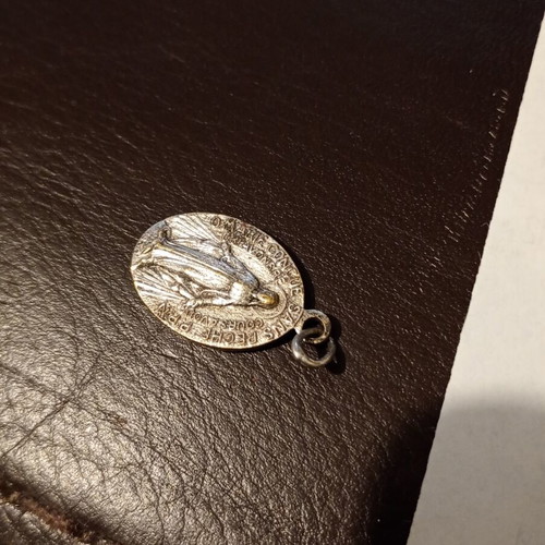 Vintage silver Maria pendant from France 1830 like new