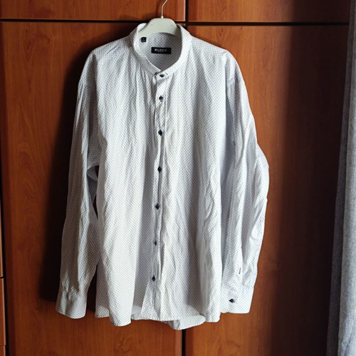 Block shirt XL like new, black and white