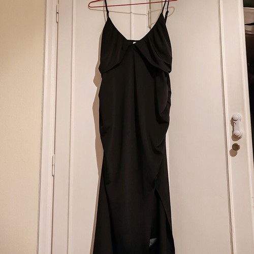H&M black midi dress with slit, new, stretchy