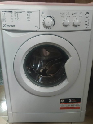 Πλυντήριο ρούχων Indesit 6kg 1200rpm σαν καινούργιο