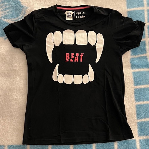 Set of 4 T-shirts used, size Small