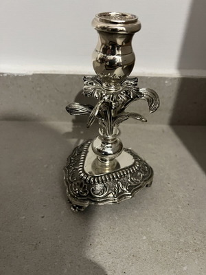 Silver-plated candlestick like new with beautiful details